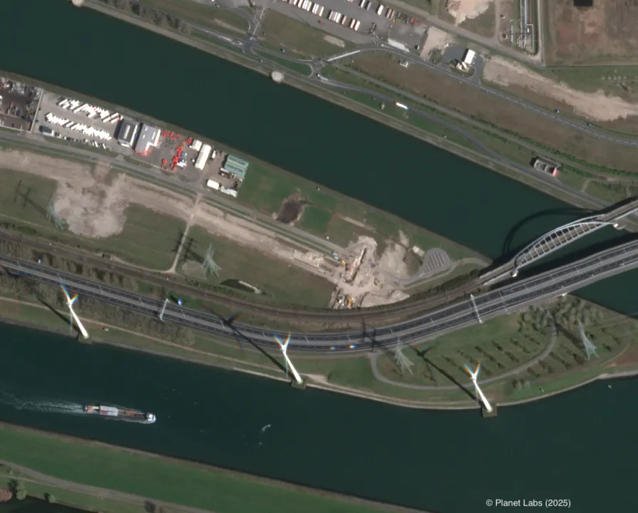 Monitoring a port.
